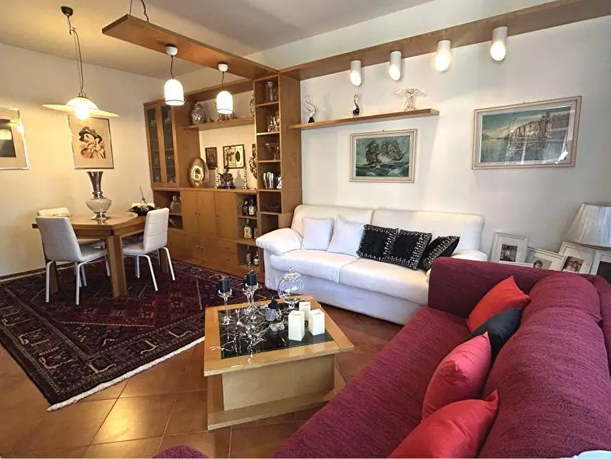 Immagine 4 di Appartamento in vendita  a Lerici