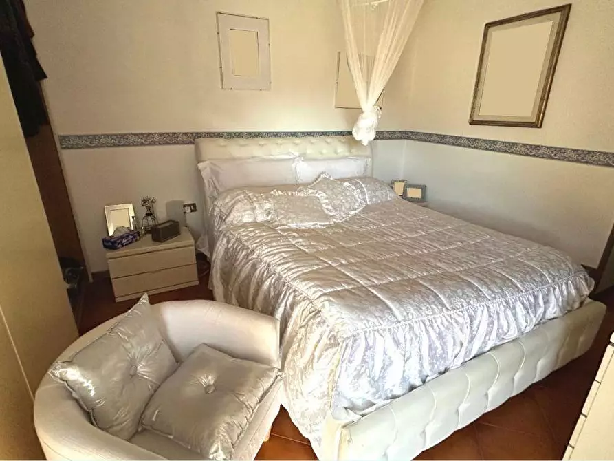 Immagine 11 di Appartamento in vendita  a Lerici