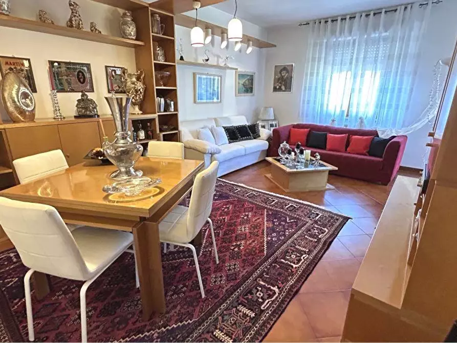 Immagine 5 di Appartamento in vendita  a Lerici