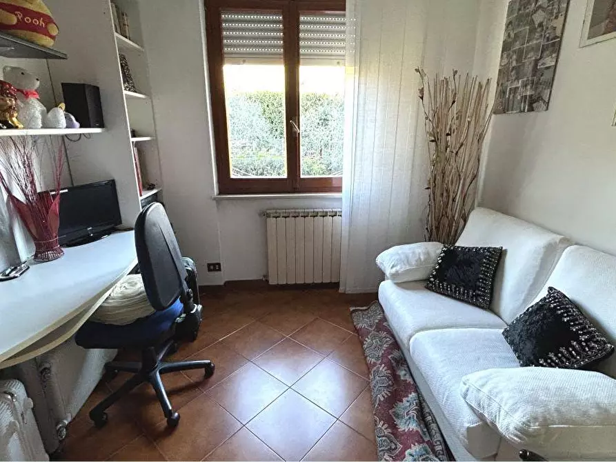 Immagine 14 di Appartamento in vendita  a Lerici