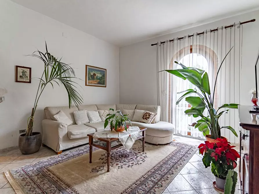 Immagine 3 di Villa in vendita  a San Miniato