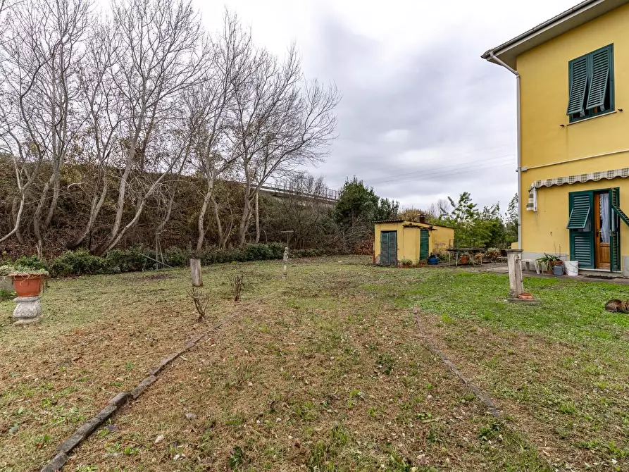 Immagine 33 di Villa in vendita  a San Miniato