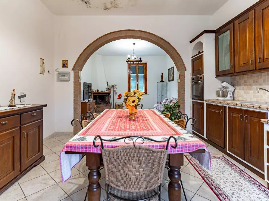 Immagine 6 di Villa in vendita  a San Miniato