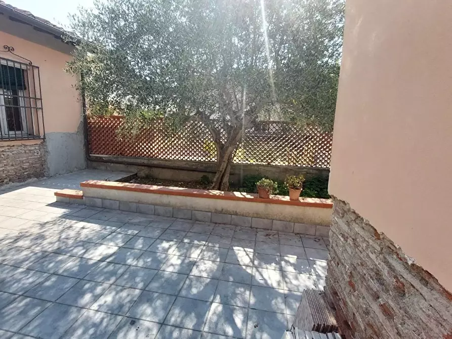 Immagine 8 di Terratetto in vendita  a Pisa