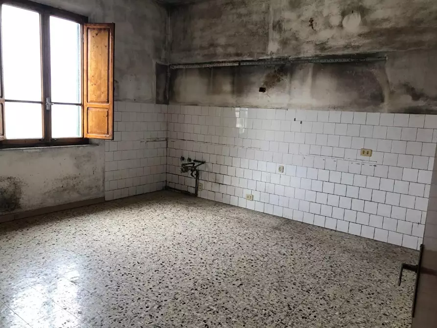 Immagine 4 di Appartamento in vendita  a Pontedera