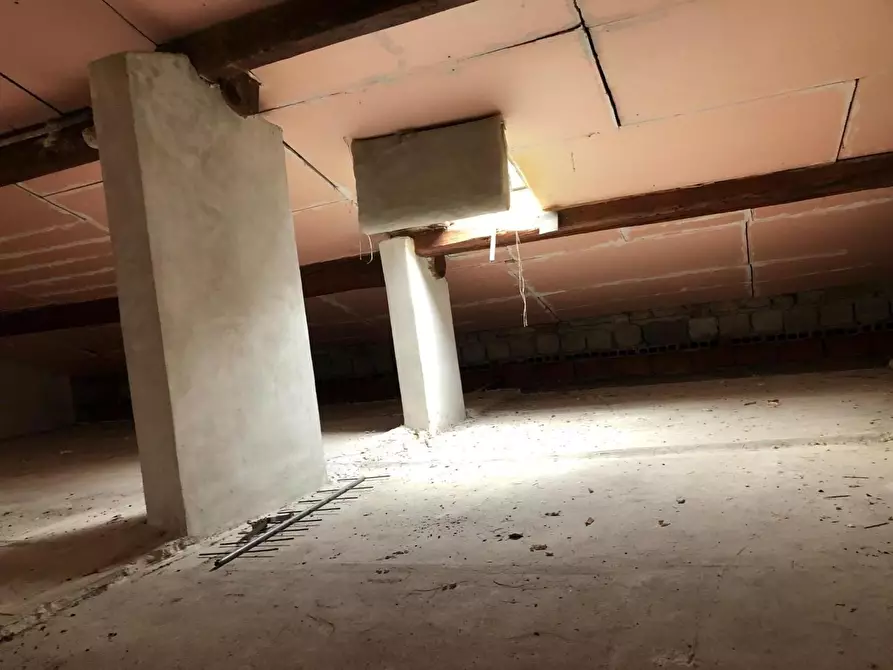 Immagine 2 di Appartamento in vendita  a Pontedera