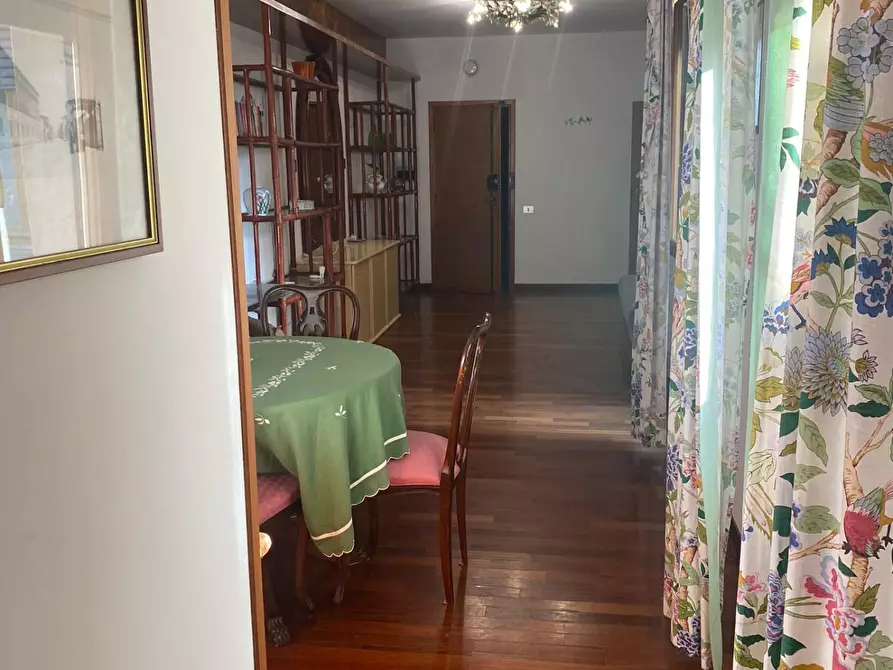 Immagine 20 di Appartamento in vendita  a Viareggio