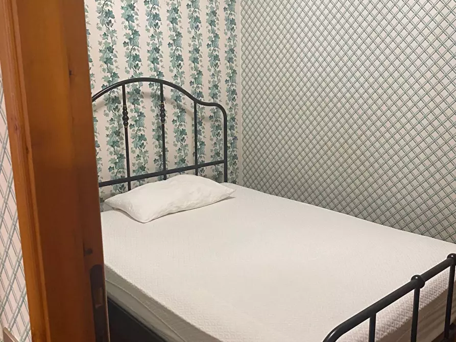 Immagine 9 di Appartamento in vendita  a Viareggio