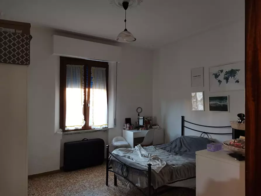 Immagine 17 di Appartamento in vendita  a Poggibonsi