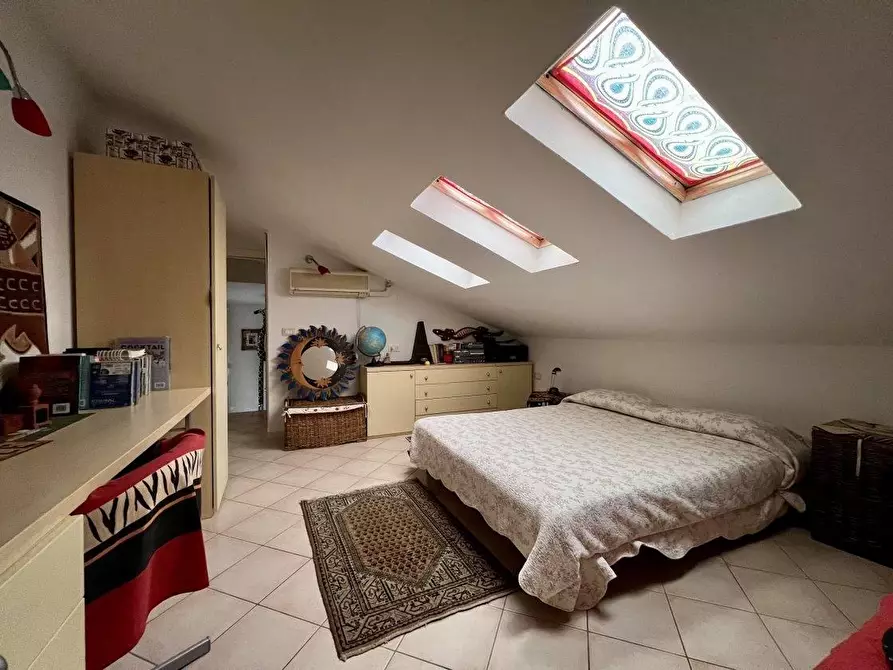 Immagine 16 di Appartamento in vendita  a Massa