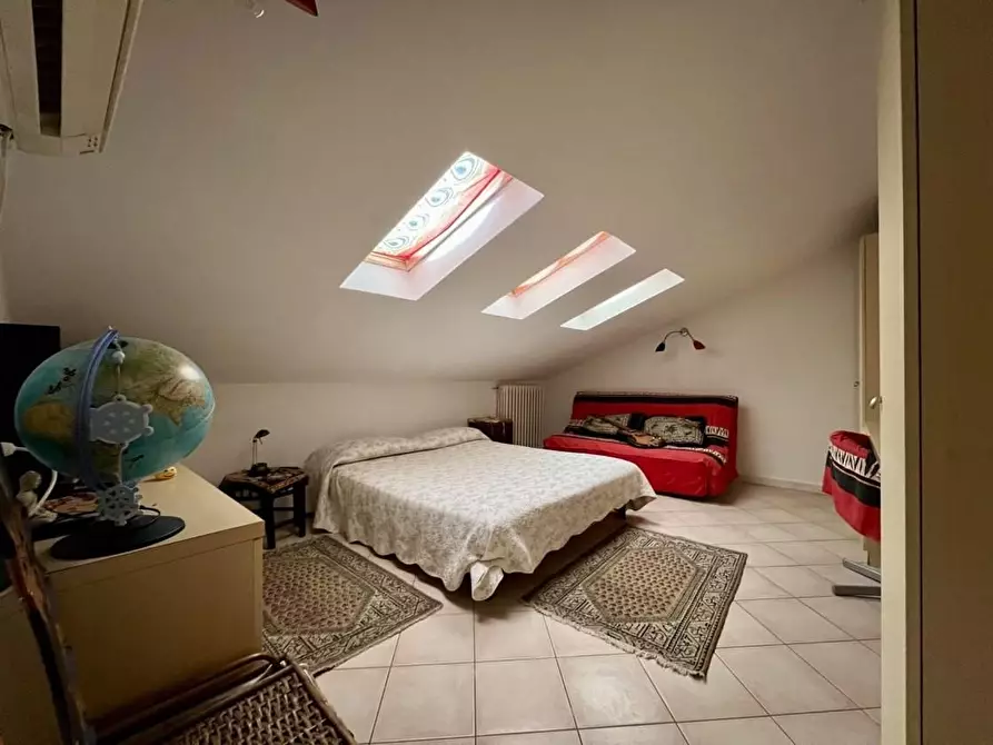 Immagine 15 di Appartamento in vendita  a Massa