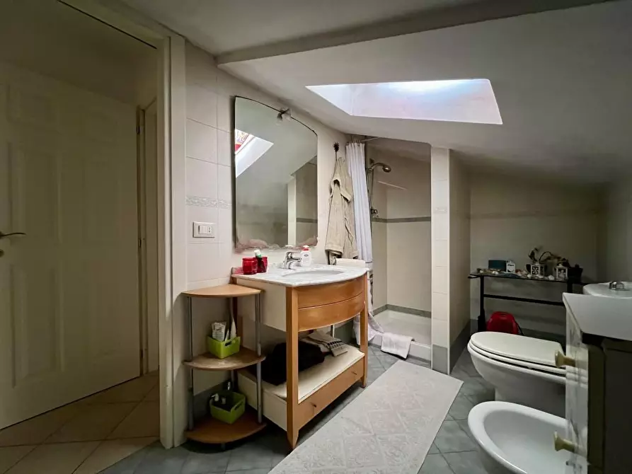 Immagine 18 di Appartamento in vendita  a Massa