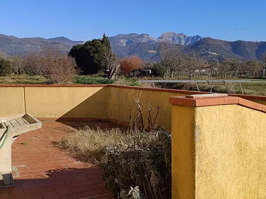 Immagine 46 di Casa indipendente in vendita  a Castelnuovo Magra