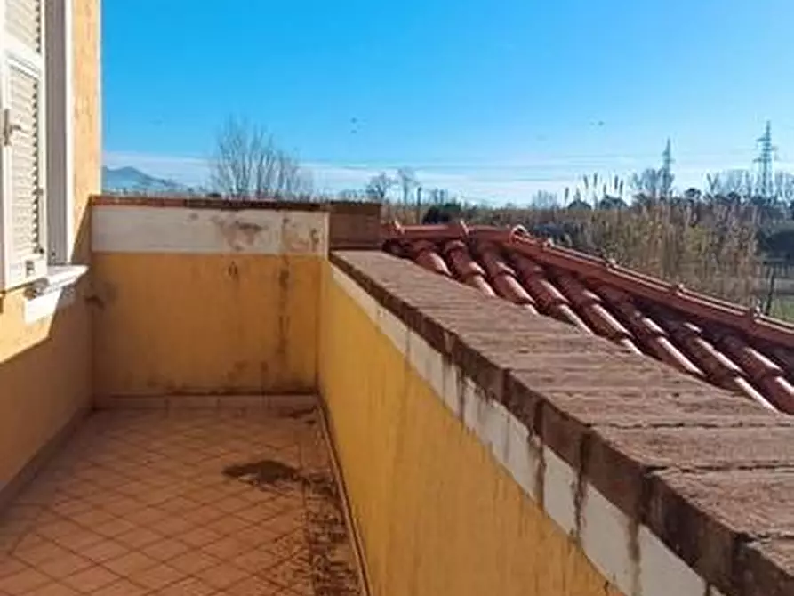 Immagine 54 di Casa indipendente in vendita  a Castelnuovo Magra