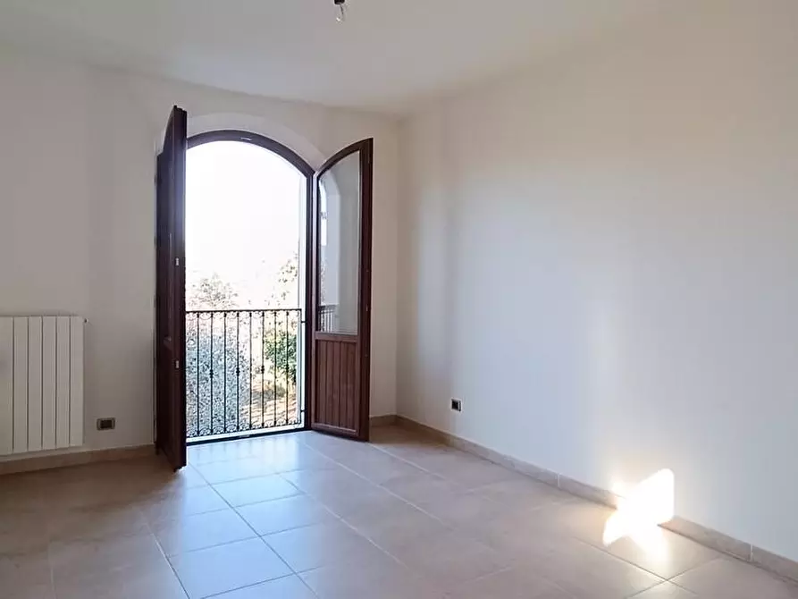 Immagine 49 di Casa indipendente in vendita  a Castelnuovo Magra