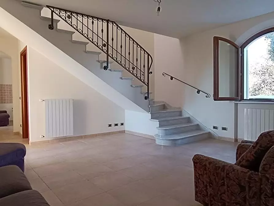 Immagine 32 di Casa indipendente in vendita  a Castelnuovo Magra