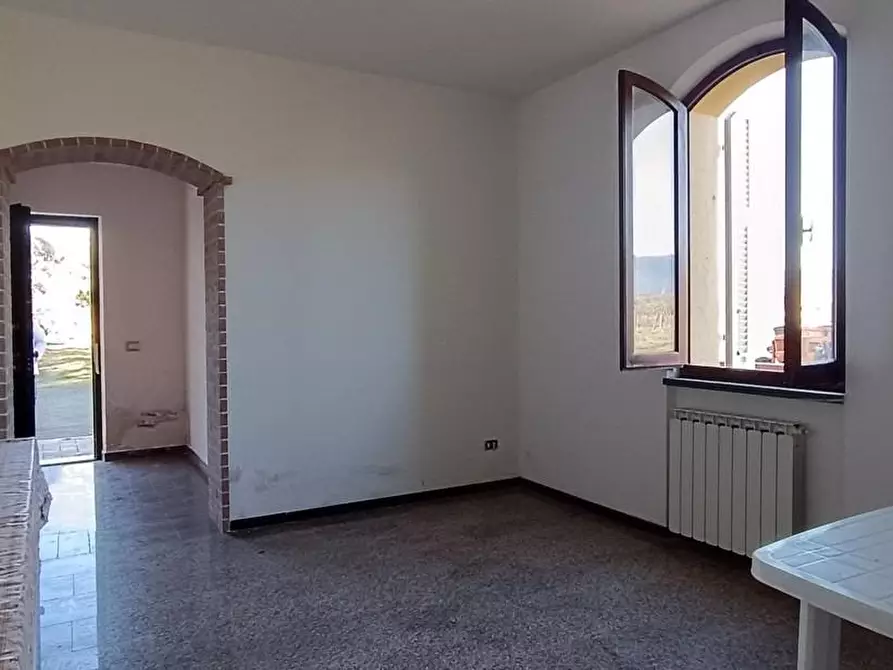 Immagine 31 di Casa indipendente in vendita  a Castelnuovo Magra