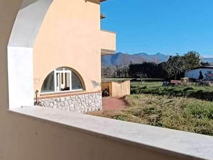 Immagine 40 di Casa indipendente in vendita  a Castelnuovo Magra