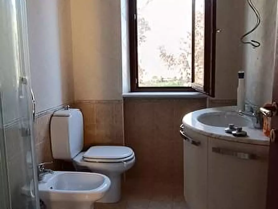 Immagine 35 di Casa indipendente in vendita  a Castelnuovo Magra