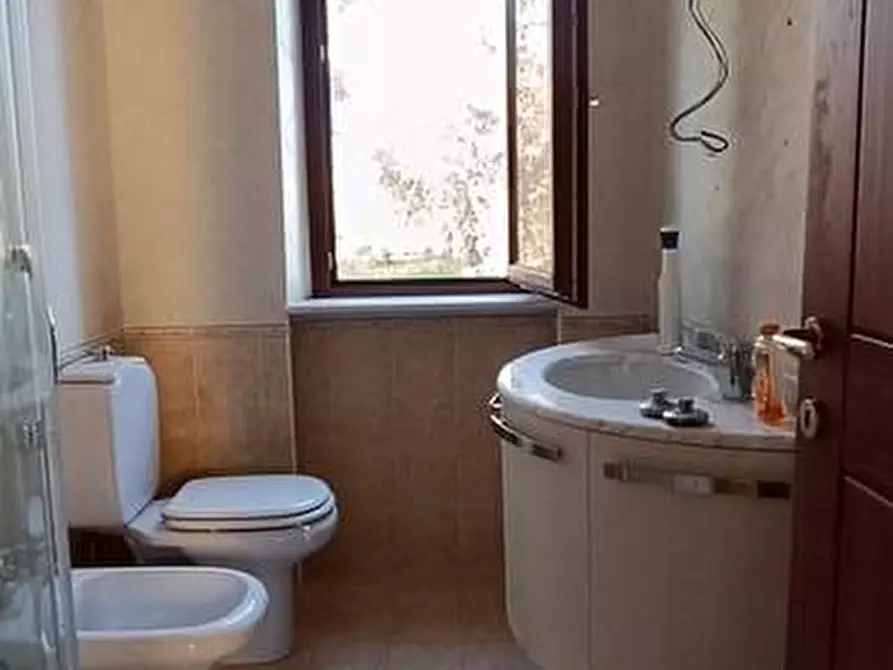 Immagine 34 di Casa indipendente in vendita  a Castelnuovo Magra