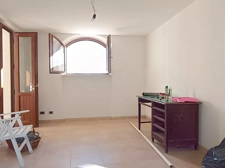 Immagine 39 di Casa indipendente in vendita  a Castelnuovo Magra