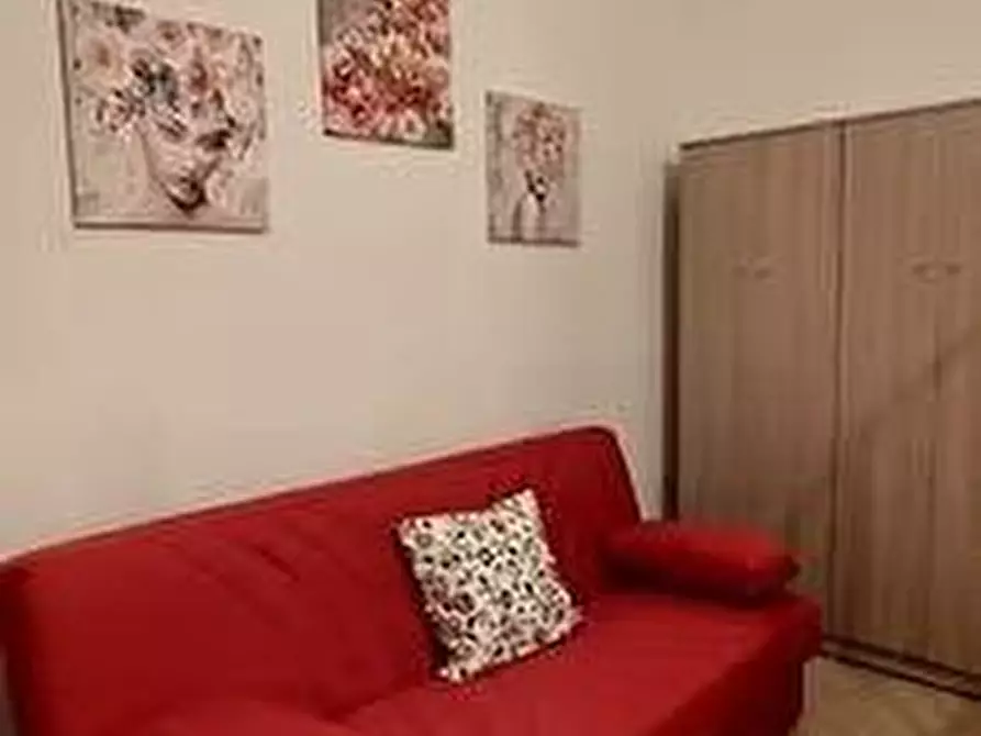 Immagine 3 di Appartamento in affitto  a Santa Maria A Monte