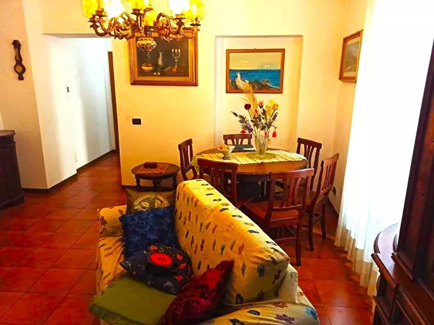 Immagine 8 di Appartamento in vendita  a Massa