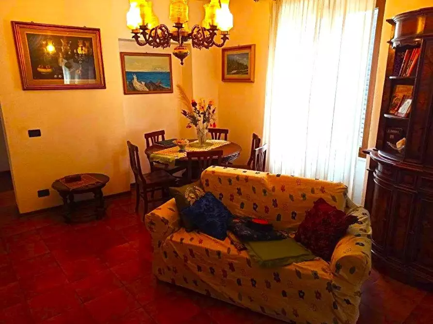 Immagine 6 di Appartamento in vendita  a Massa