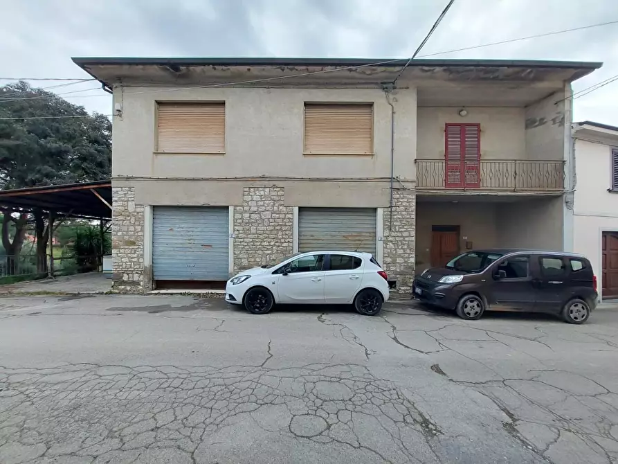 Immagine 3 di Porzione di casa in vendita  a Terricciola