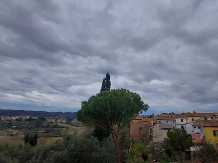 Immagine 2 di Porzione di casa in vendita  a Terricciola