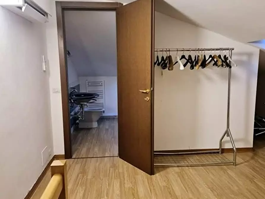 Immagine 29 di Casa bifamiliare in vendita  a Carrara