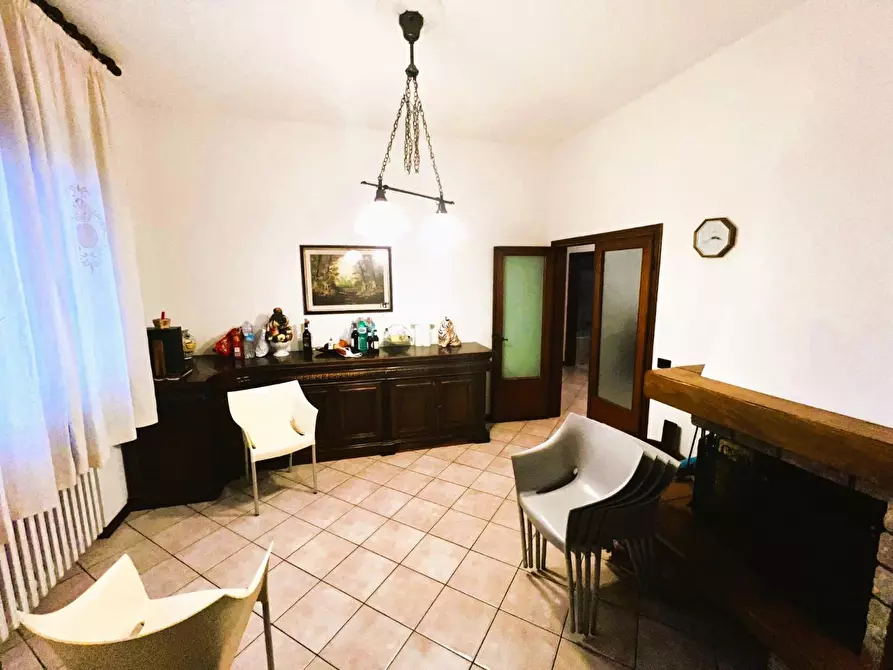 Immagine 11 di Appartamento in vendita  a Montelupo Fiorentino