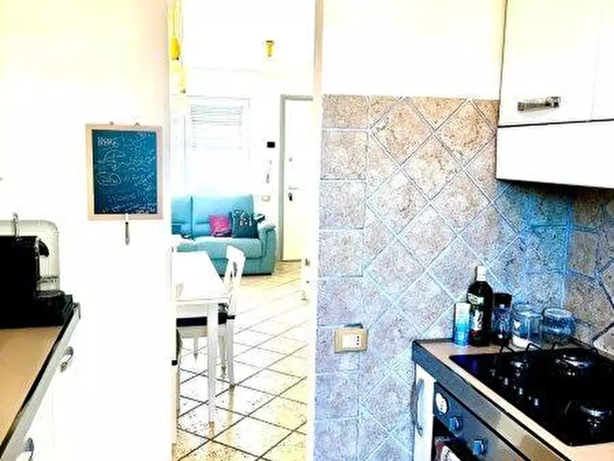 Immagine 14 di Villetta a schiera in vendita  a Massa