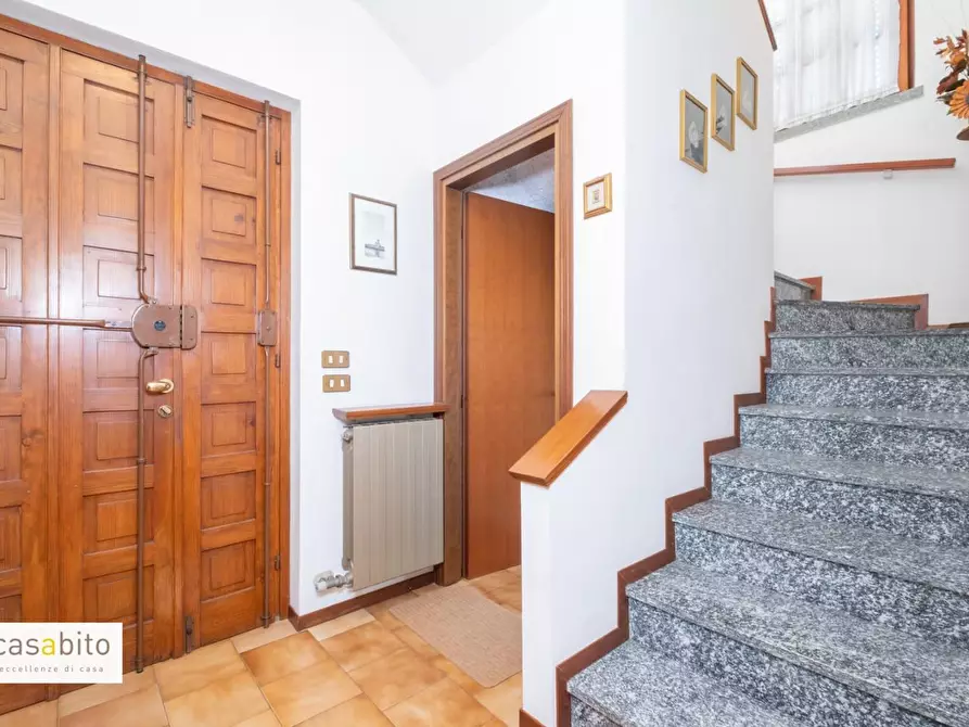 Immagine 21 di Casa bifamiliare in vendita  a Boltiere