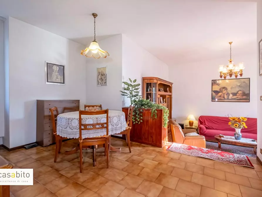 Immagine 10 di Casa bifamiliare in vendita  a Boltiere