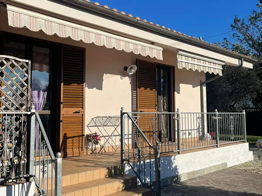 Immagine 18 di Villa in vendita  a San Giuliano Terme