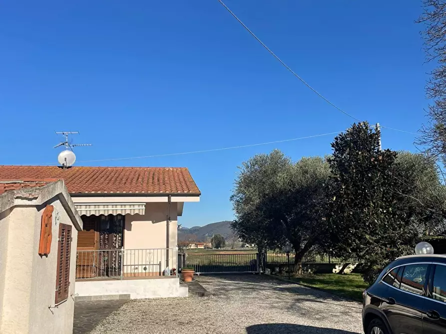 Immagine 21 di Villa in vendita  a San Giuliano Terme