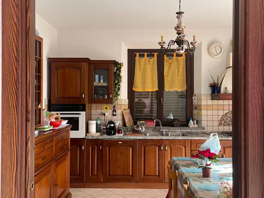 Immagine 3 di Villa in vendita  a San Giuliano Terme