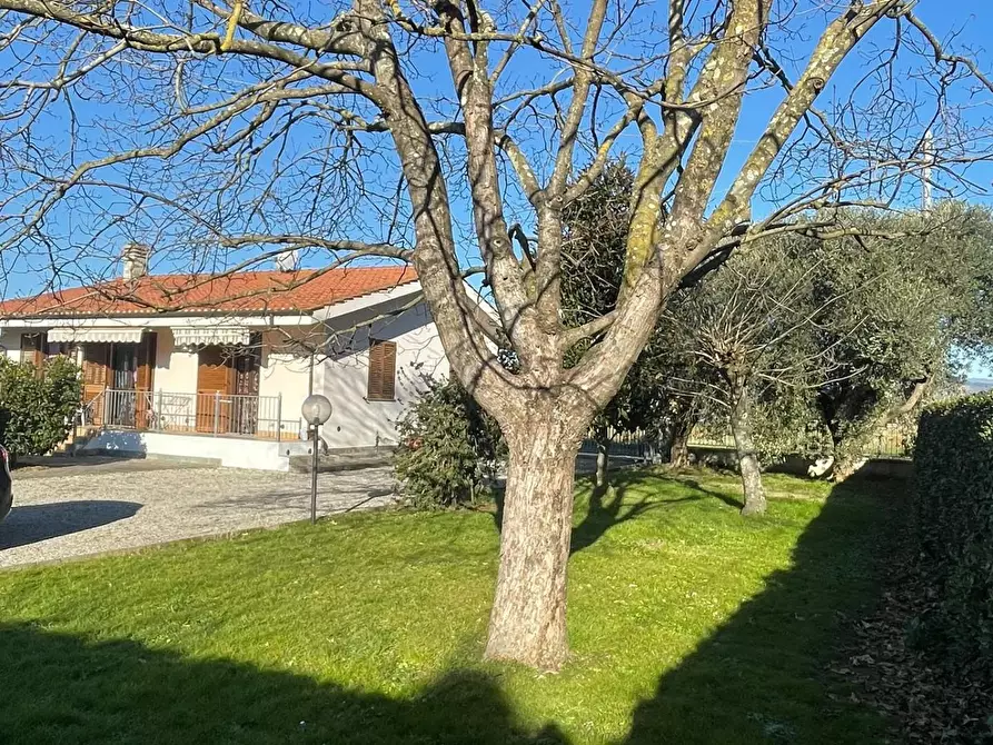 Immagine 22 di Villa in vendita  a San Giuliano Terme