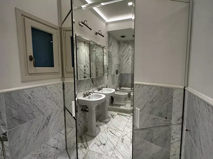 Immagine 18 di Appartamento in affitto  a Firenze