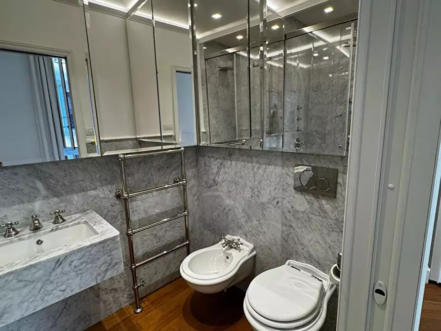 Immagine 12 di Appartamento in affitto  a Firenze