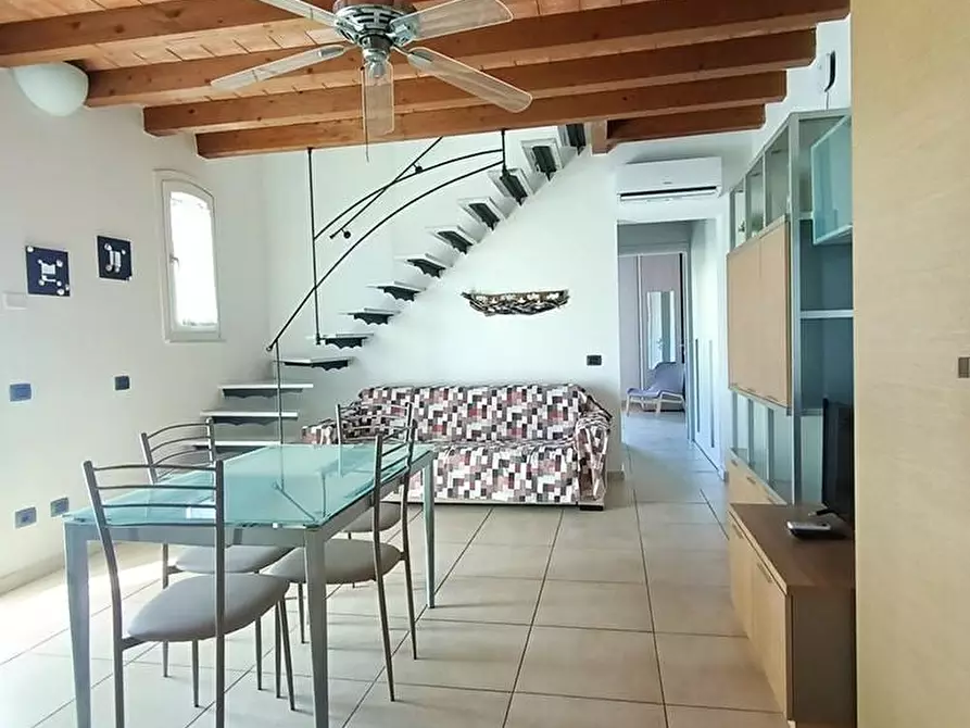 Immagine 10 di Albergo/B&B/Residence in affitto  a Montignoso