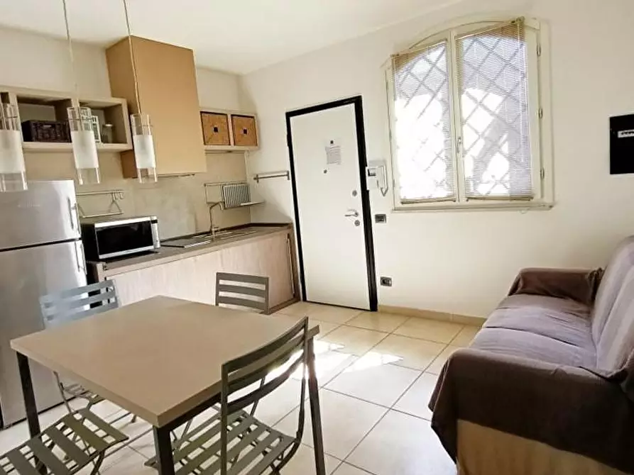 Immagine 6 di Albergo/B&B/Residence in affitto  a Montignoso