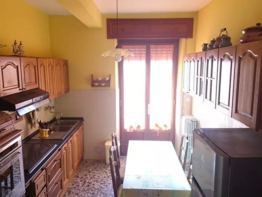 Immagine 18 di Appartamento in vendita  a Lucca