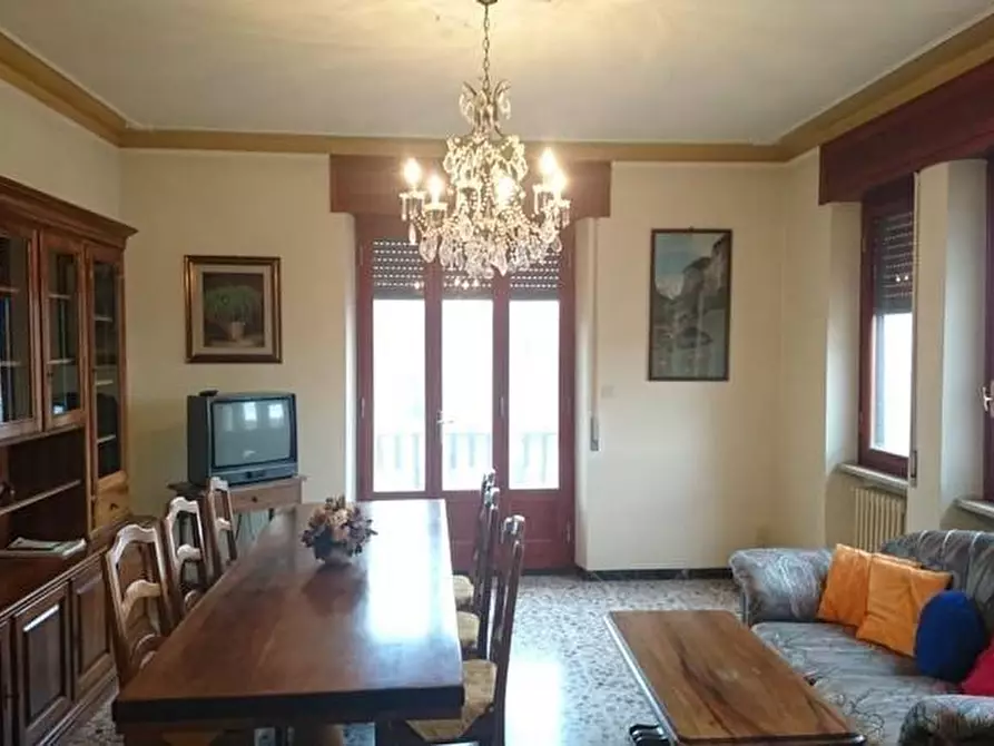 Immagine 3 di Appartamento in vendita  a Lucca