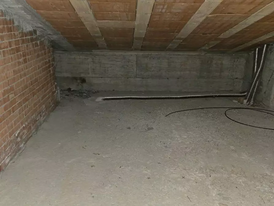 Immagine 28 di Appartamento in vendita  a Siena