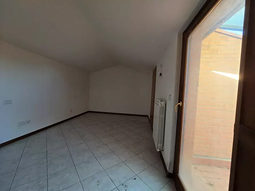 Immagine 23 di Appartamento in vendita  a Siena