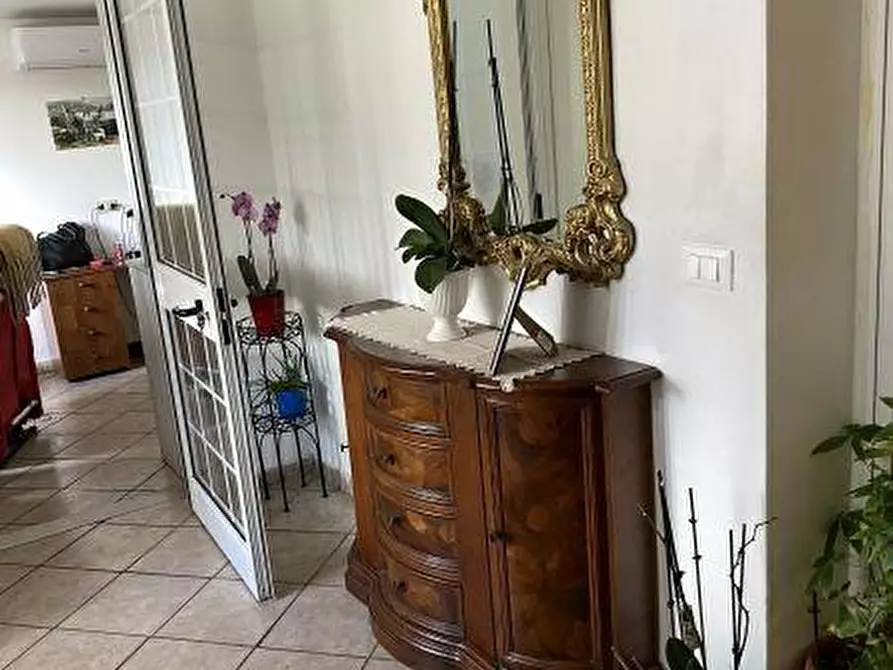 Immagine 1 di Casa indipendente in vendita  a Sarzana