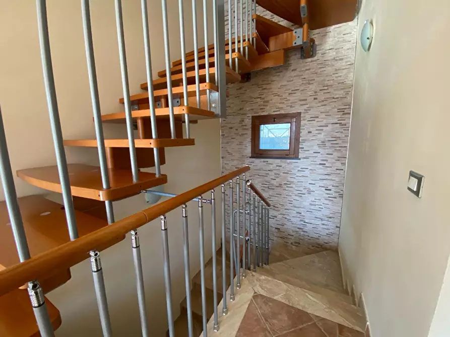 Immagine 17 di Villa in vendita  a San Giuliano Terme