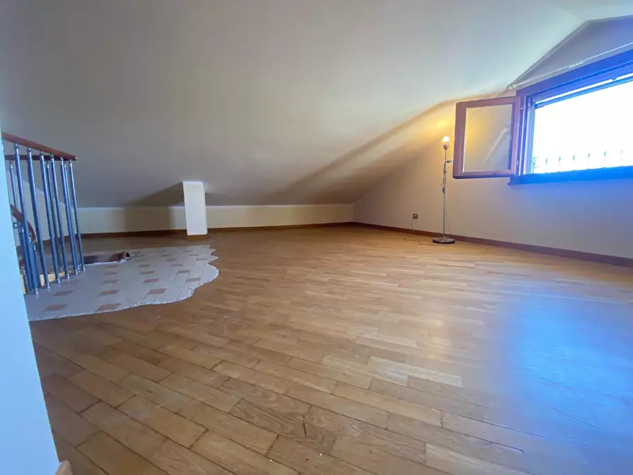 Immagine 43 di Villa in vendita  a San Giuliano Terme